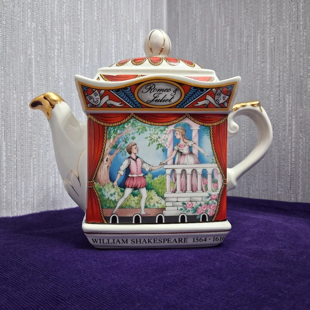 Sadler England Romeo And Juliet Porcelain Tea Pot